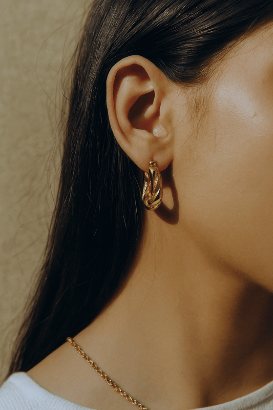 U - SHAPED TWISTED HOOPS EARRINGS - SIFARA JEWELS