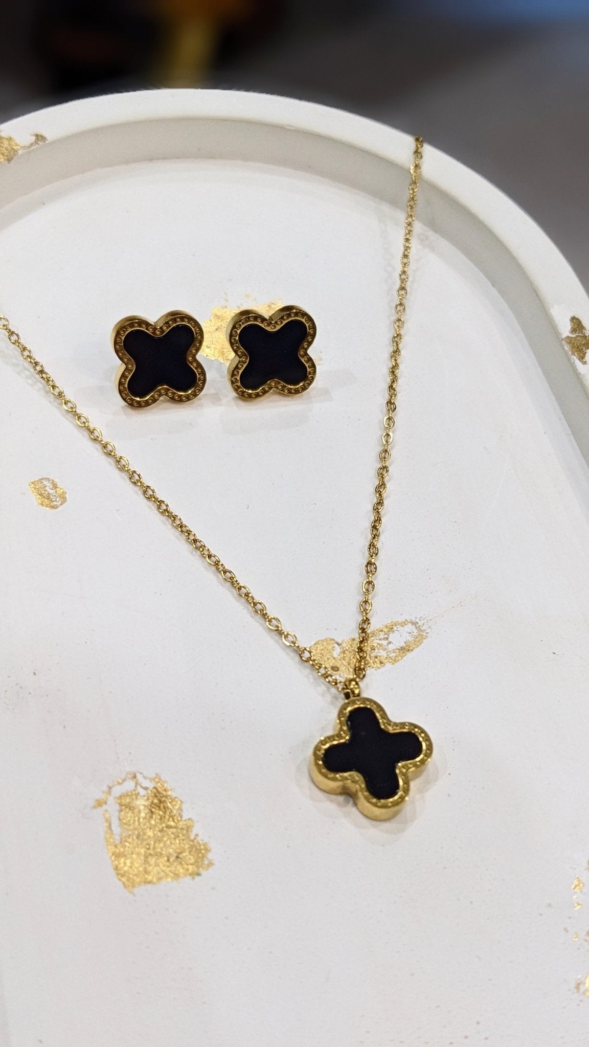 BLACK CLOVER NECKLACE - SET OF TWO - SIFARA JEWELS