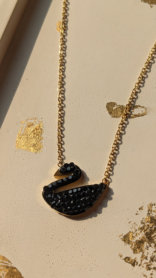 BLACK SWAN PENDANT