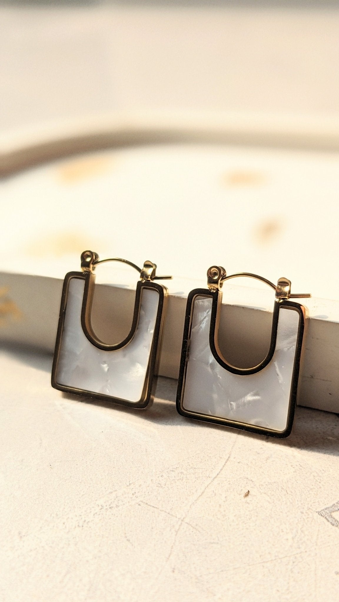 PADLOCK STAINLESS STEEL HOOP EARRINGS - SIFARA JEWELS