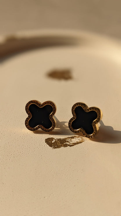 BLACK CLOVER EARSTUDS - SIFARA JEWELS