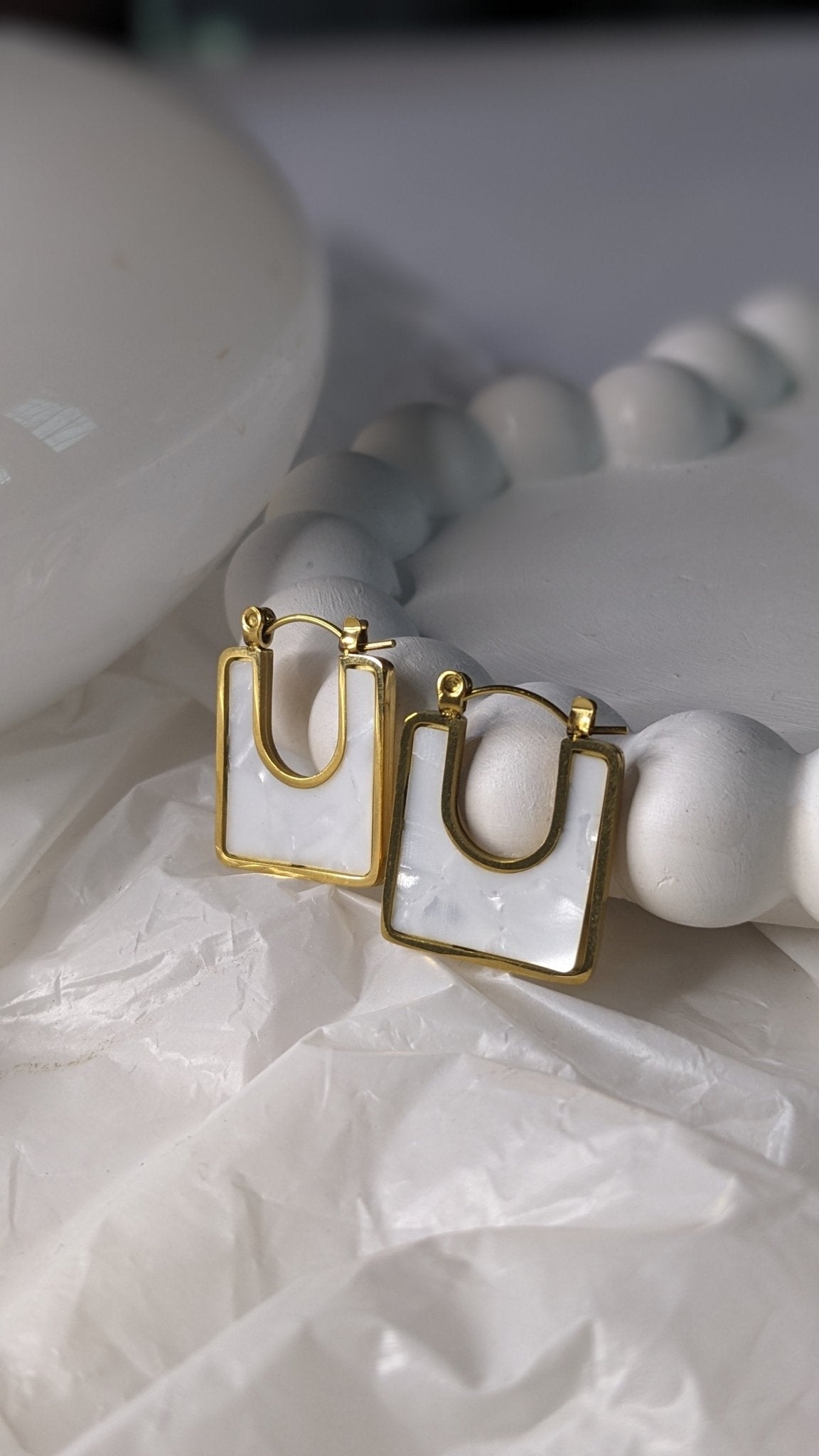 PADLOCK STAINLESS STEEL HOOP EARRINGS - SIFARA JEWELS