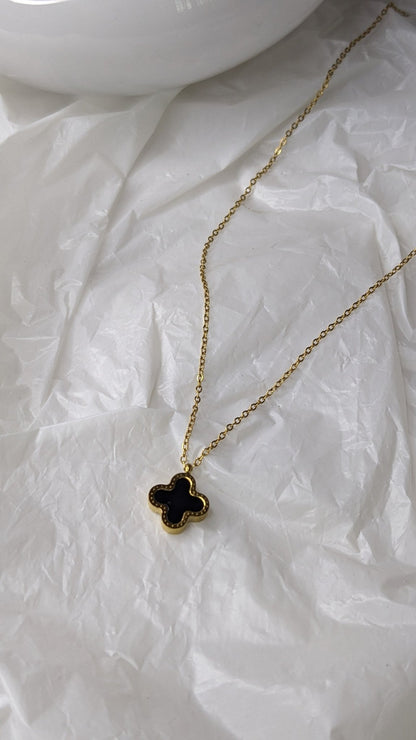 BLACK CLOVER PENDANT - SIFARA JEWELS