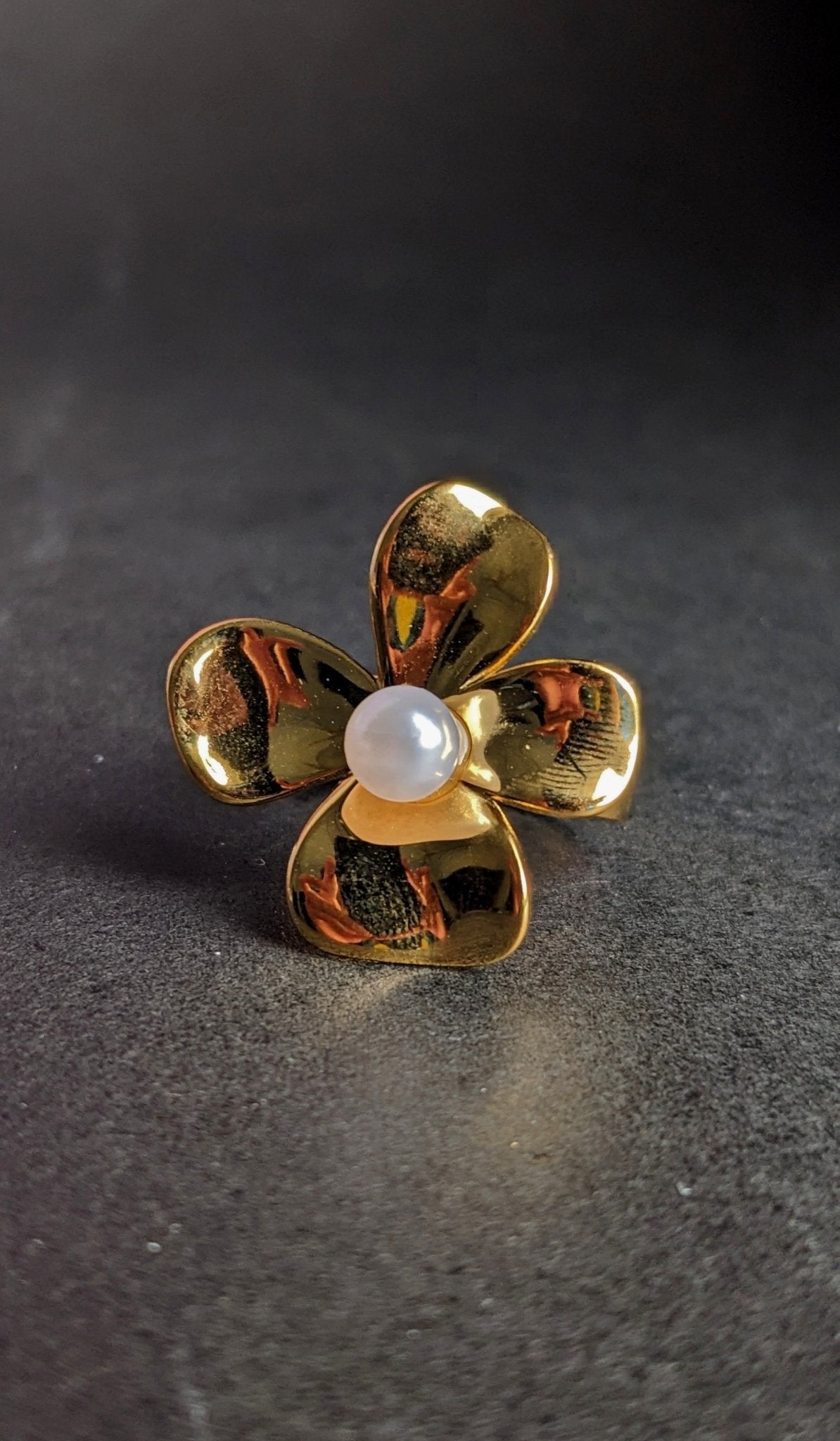 Stainless Steel Flower Pearl Ring - SIFARA JEWELS