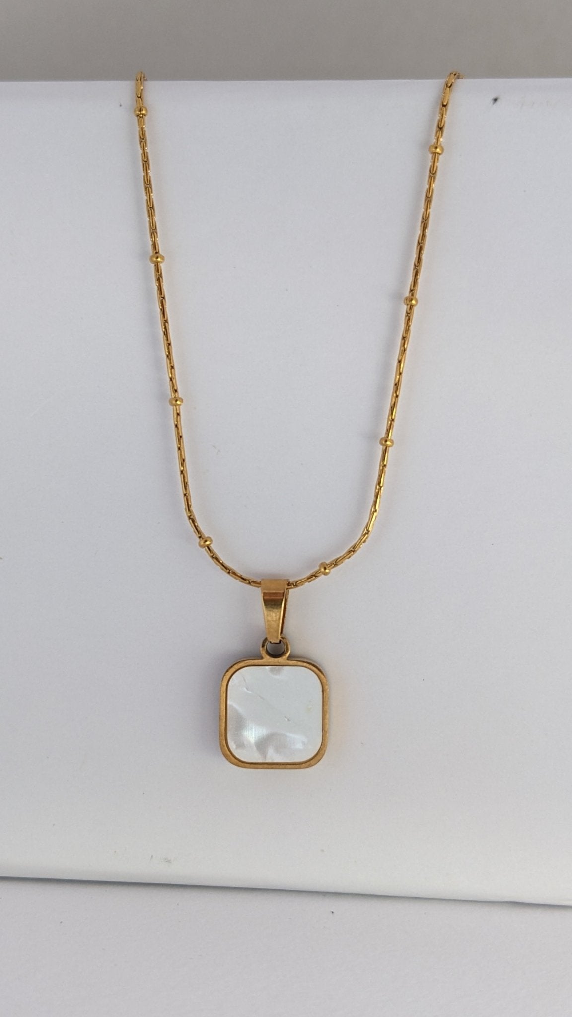 WHITE SQUARE PENDANT - SIFARA JEWELS