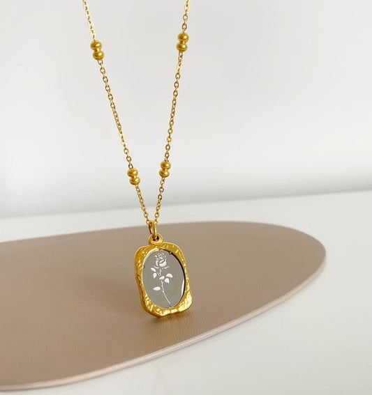 Gold Rose beaded chain Pendant
