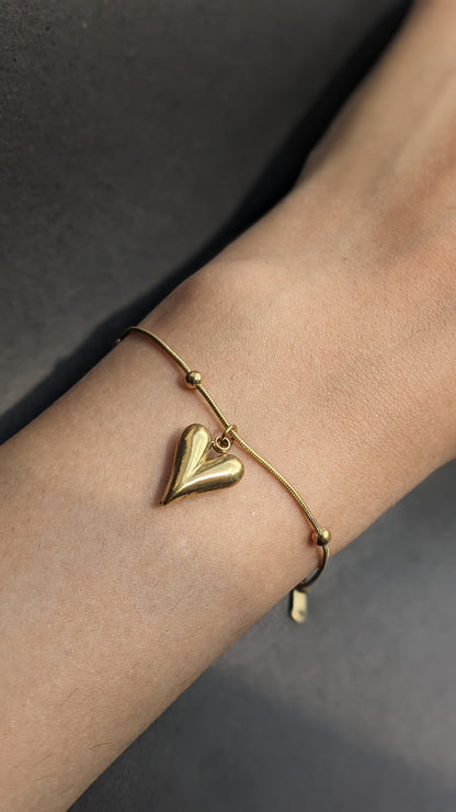 Stainless Steel Heart Charm Bracelet - SIFARA JEWELS