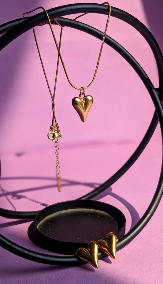 Gold Heart Necklace Set